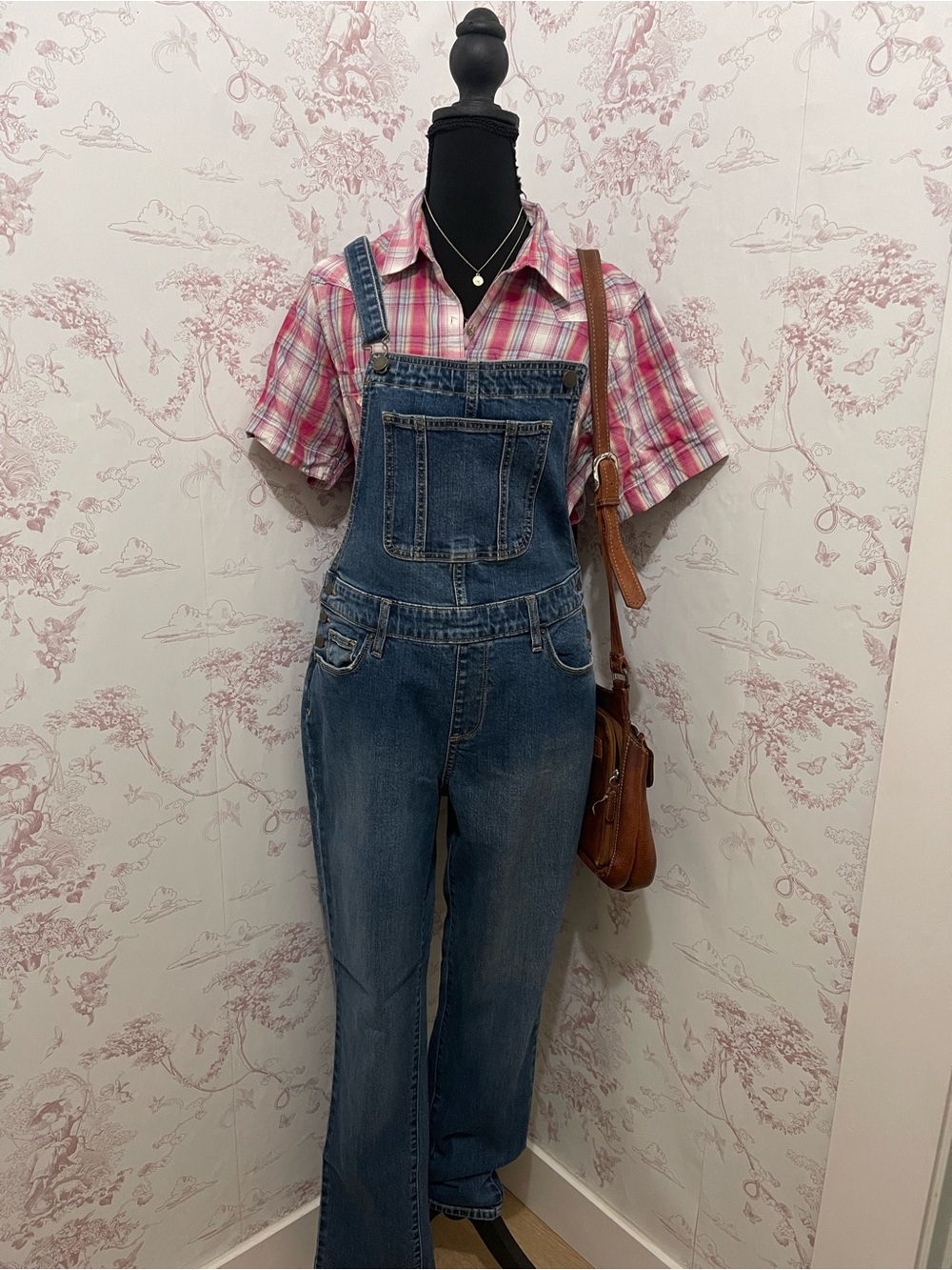 Universal Threads Blue Denim Women's Overalls size 6/28